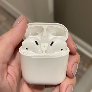 AirPods second gen